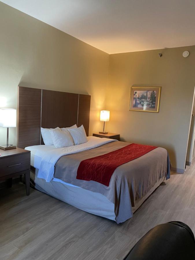 Econo Lodge Ньюпорт Экстерьер фото