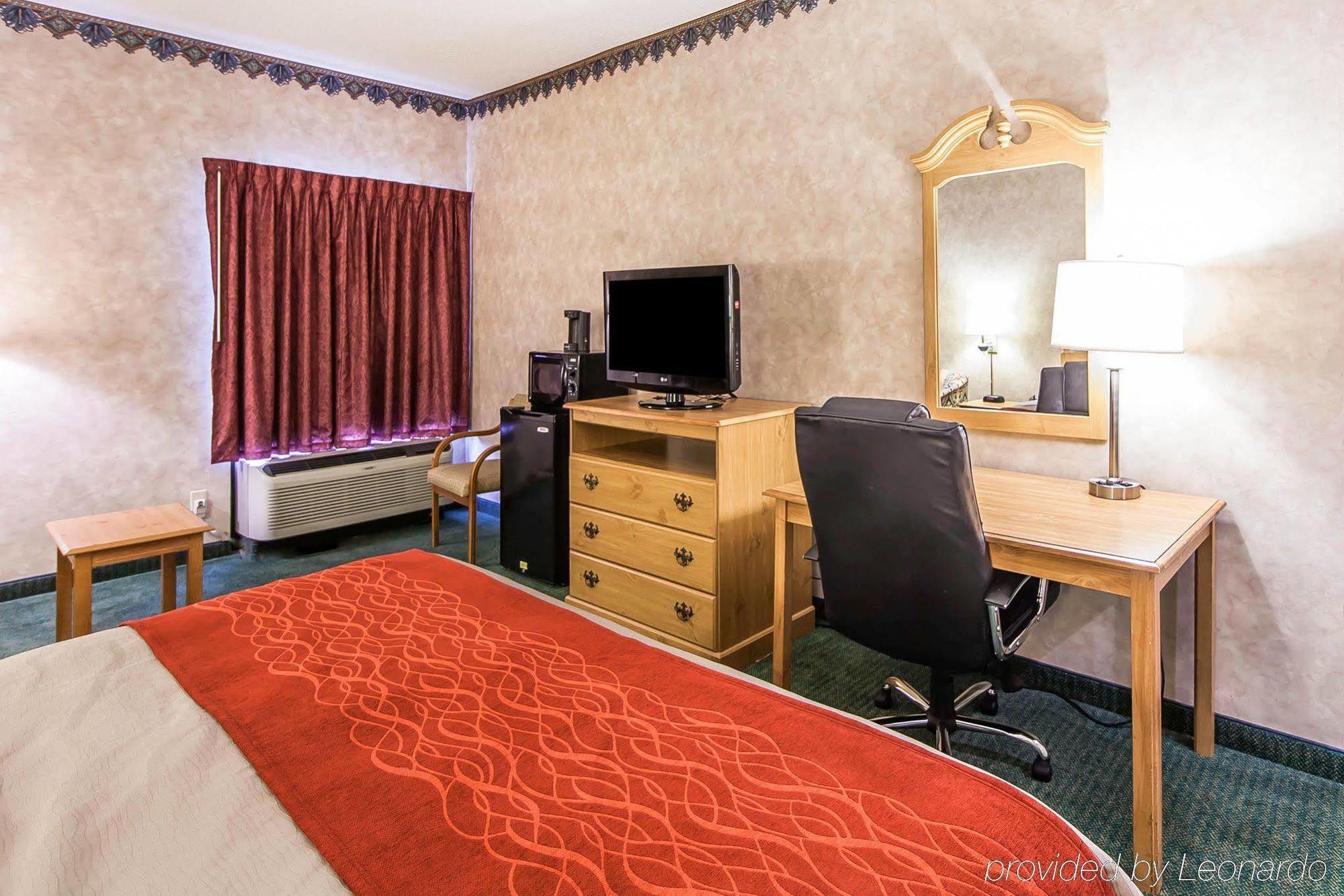 Econo Lodge Ньюпорт Экстерьер фото