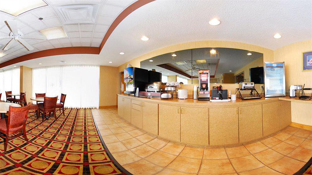 Econo Lodge Ньюпорт Экстерьер фото